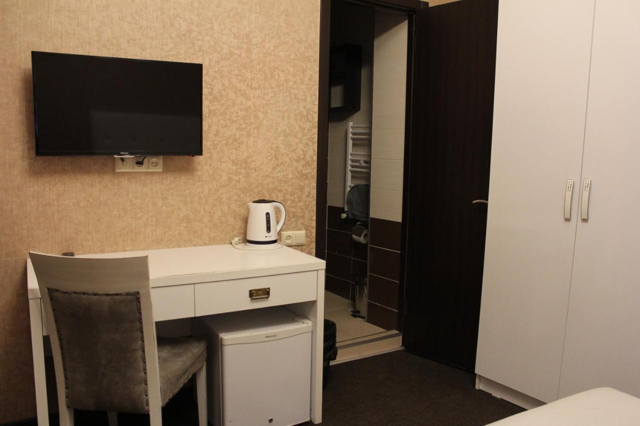 Hotel Plaza Тбілісі Екстер'єр фото